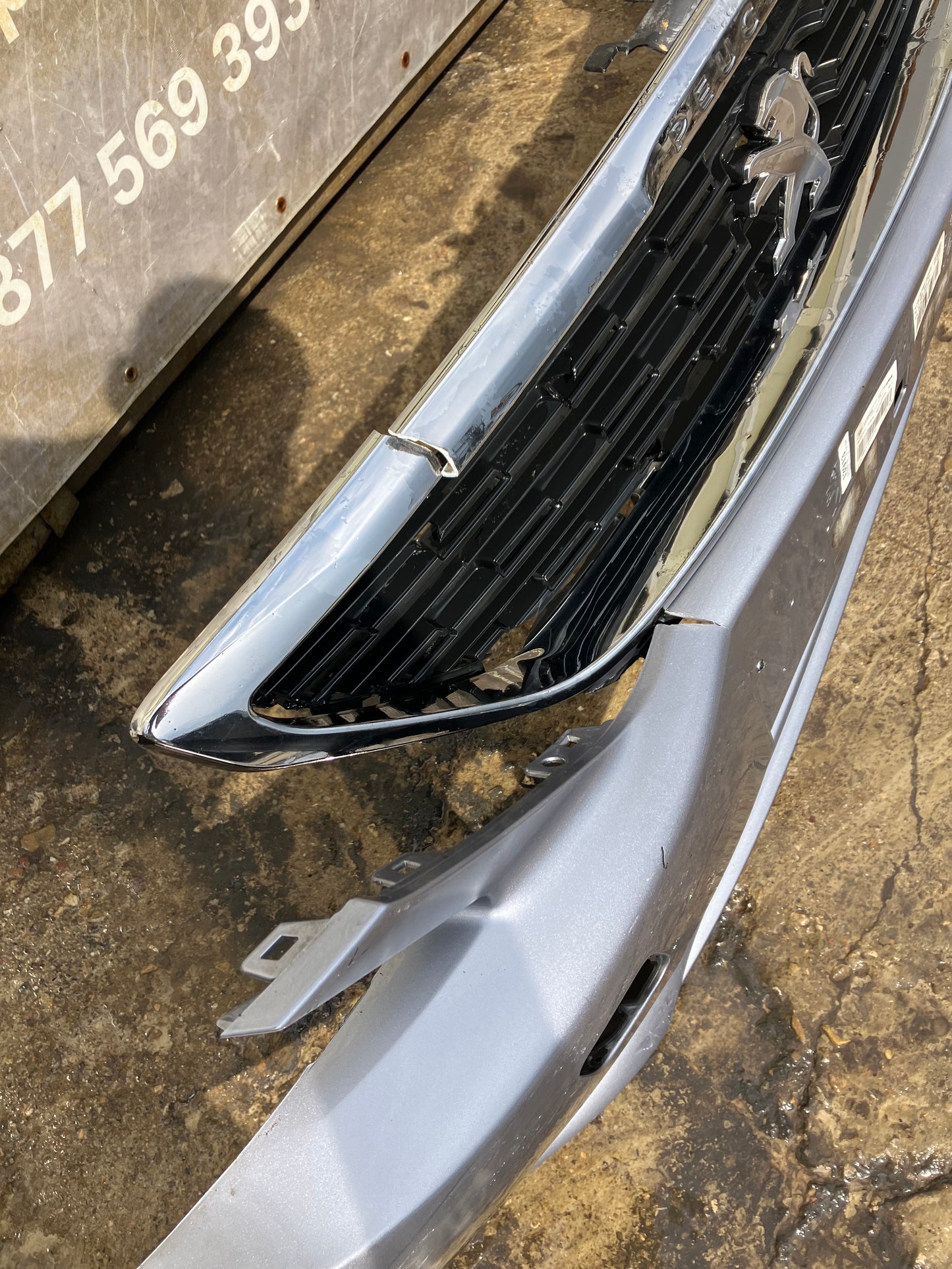 Предна броня за Peugeot 308