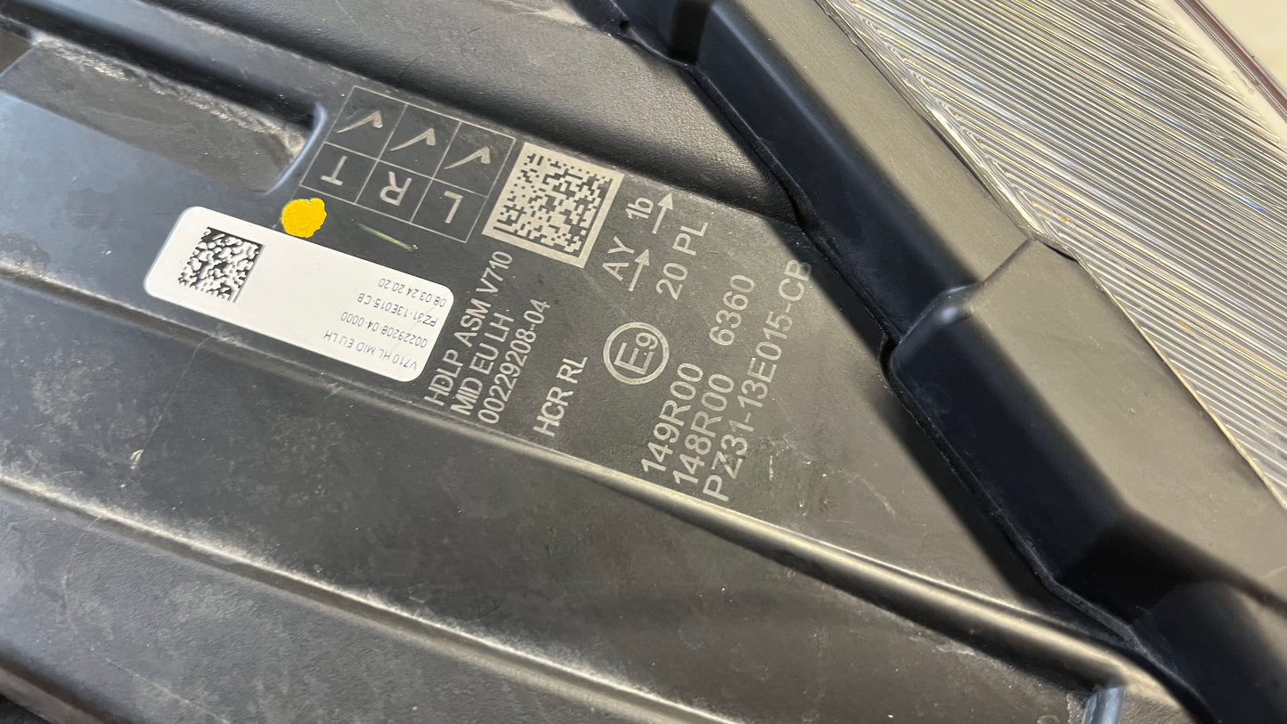 Ford Transit Custom ляв фар