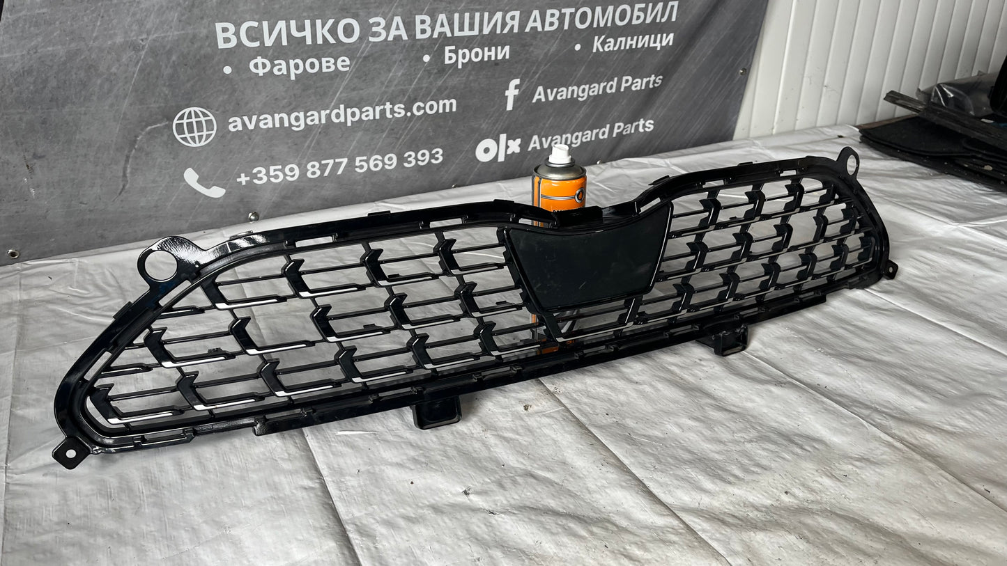 Решетка Toyota Yaris Cross 2020-