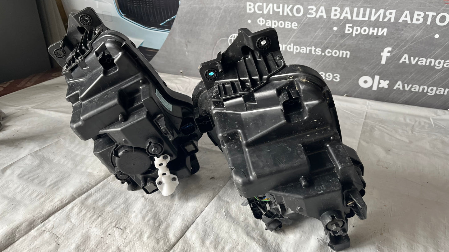 2 броя ляв фар Hyundai Tucson 4 2020-