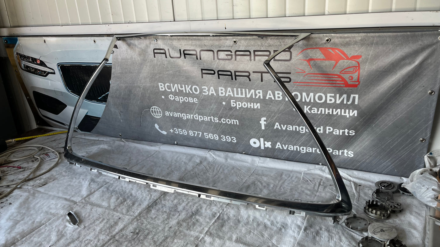 Хром лайстна на предна решетка Lexus NX 2017-
