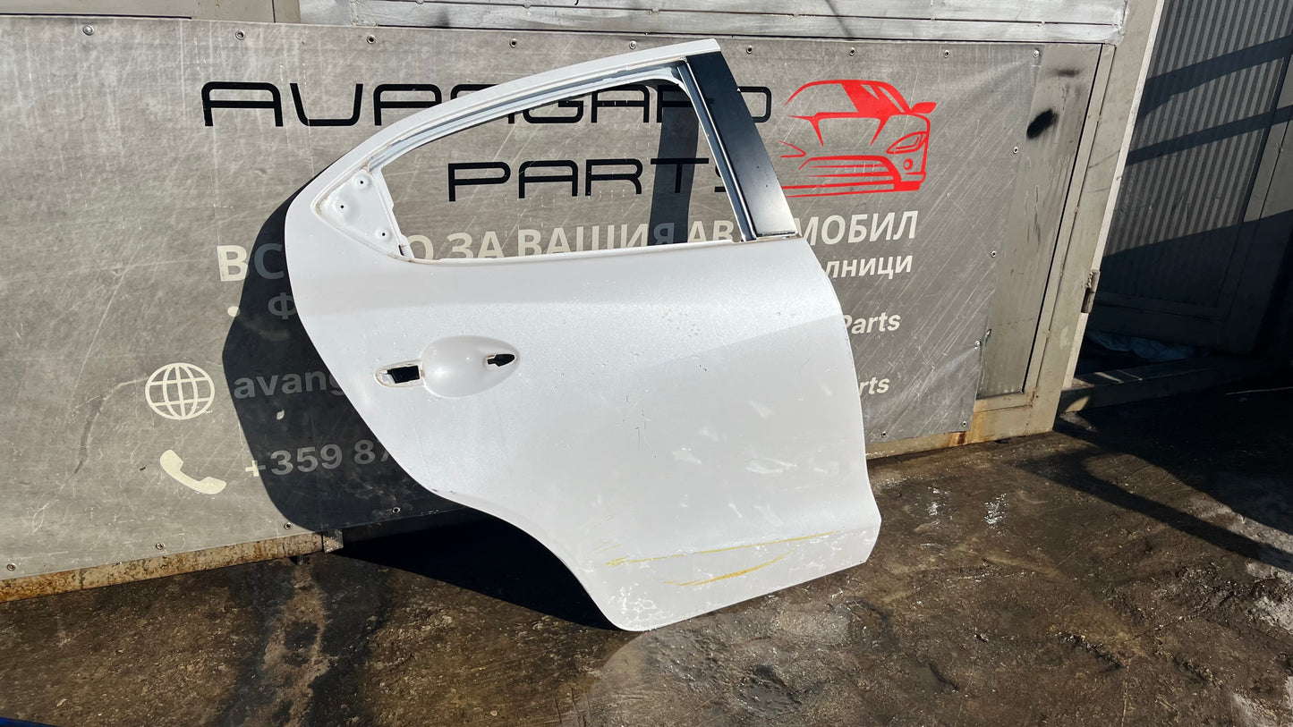 Задна дясна врата Mazda 3 2014-2018