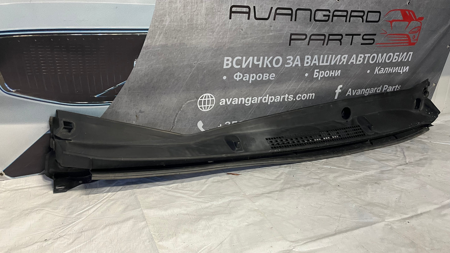 Кора под чистачките Subaru WRX STI 2015-2019
