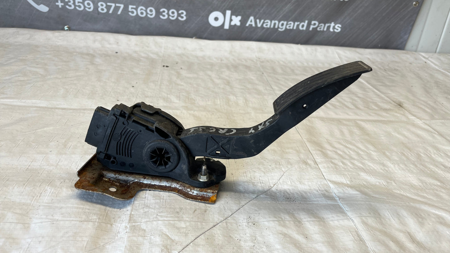 Suzuki Swift педал за газ