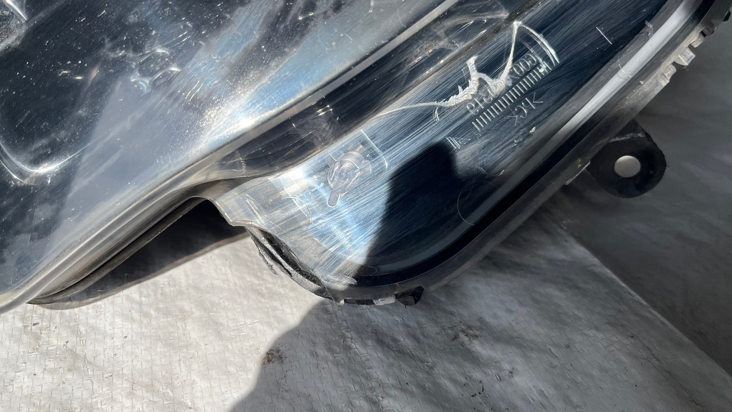 Ляв и десен фар Jeep Cherokee KL 2014-