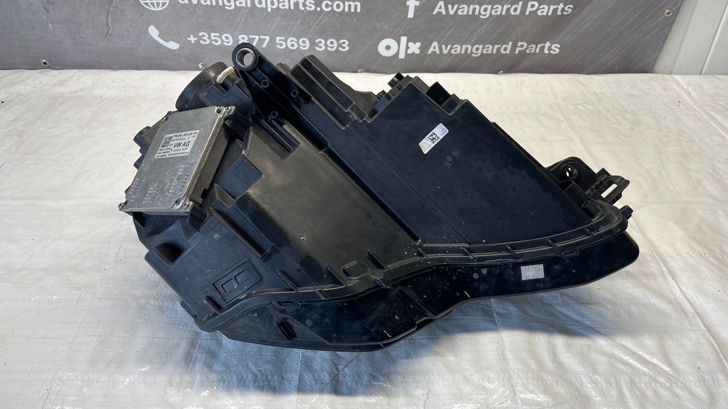 Skoda Karoq ляв фар