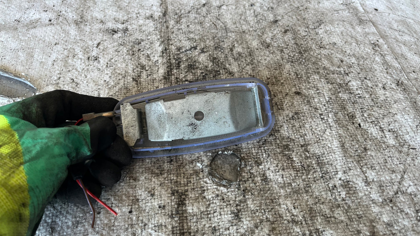 Mercedes A W168 плафон