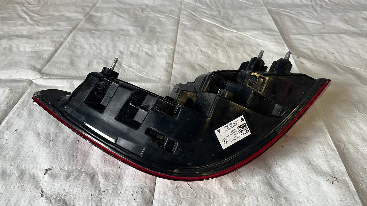 Десен стоп BMW 3 G21 2020-