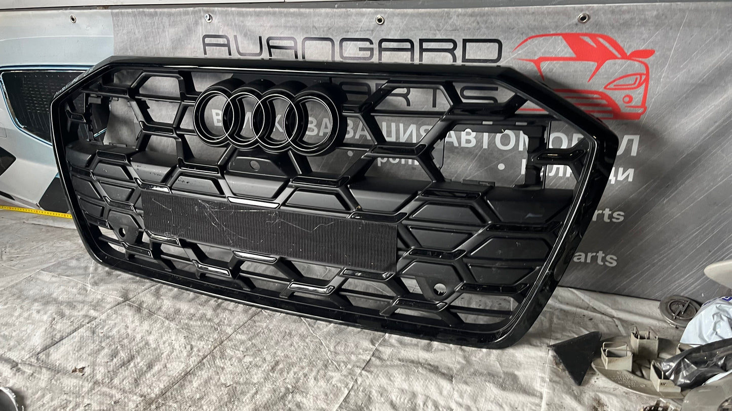 Audi A6 C8 предна решетка