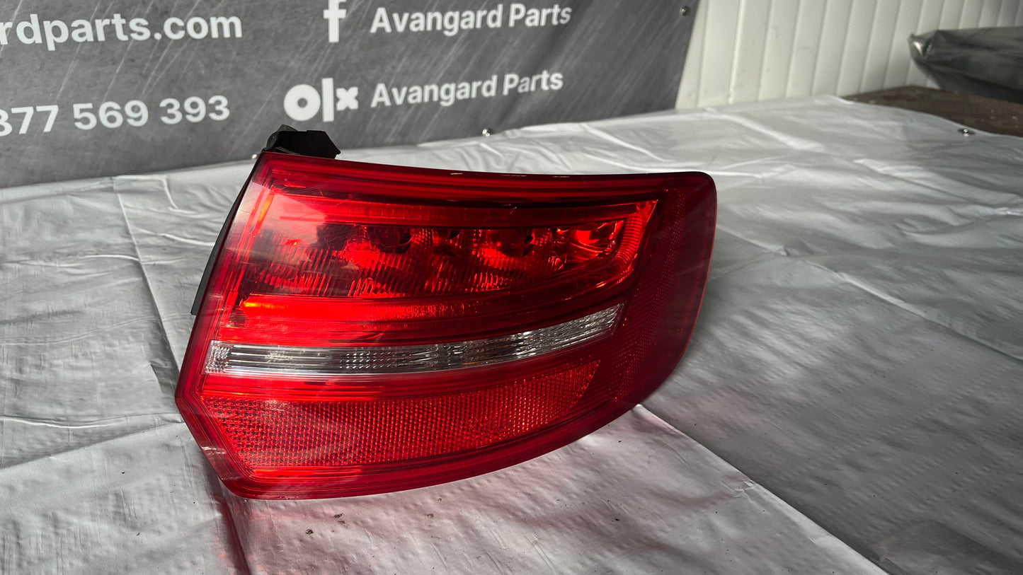 Десен стоп Audi A4 B8 2007-2015