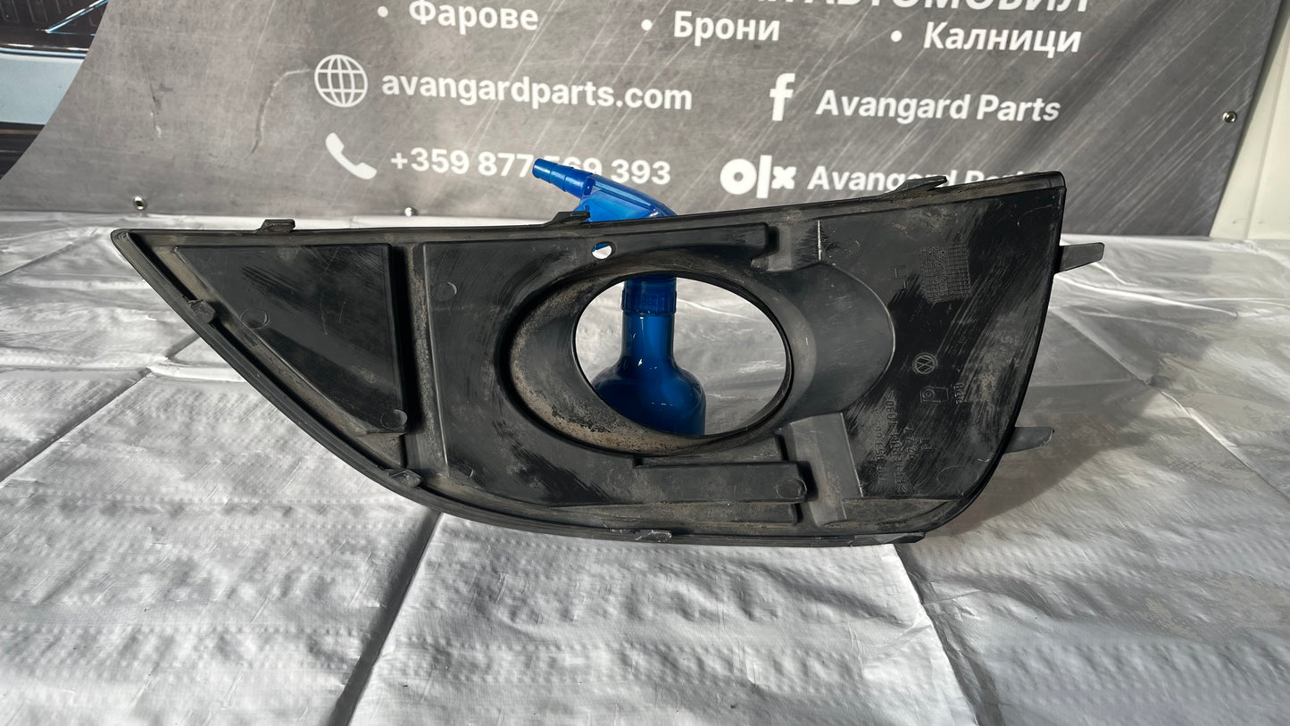 Дясна основа за халоген Seat Alhambra 2011-