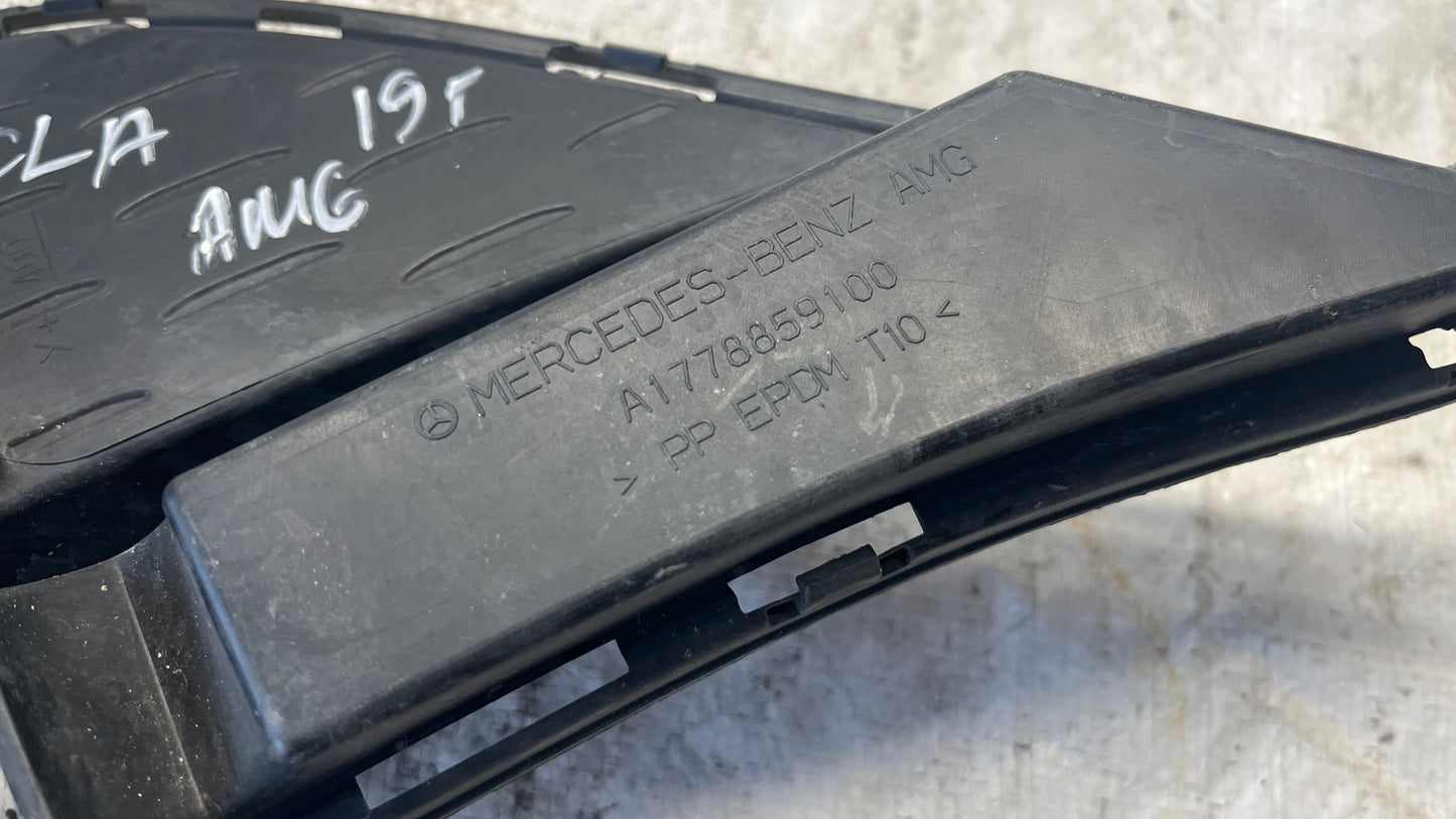 Mercedes A W177 предна решетка