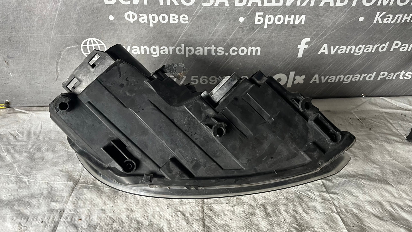 Volkswagen Golf 6 ляв фар