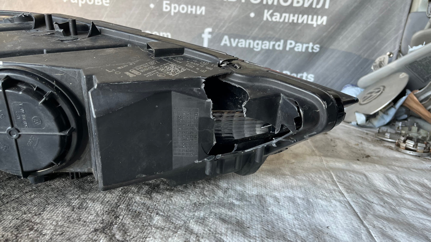 Audi A3 8V ляв фар