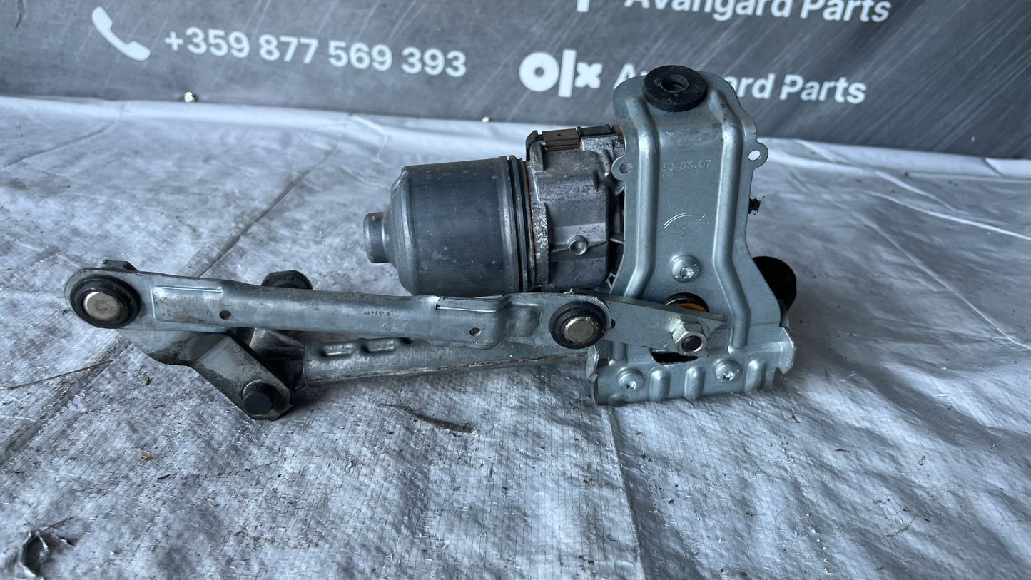 Моторчета за предни чистачки ляво Seat Leon 1P