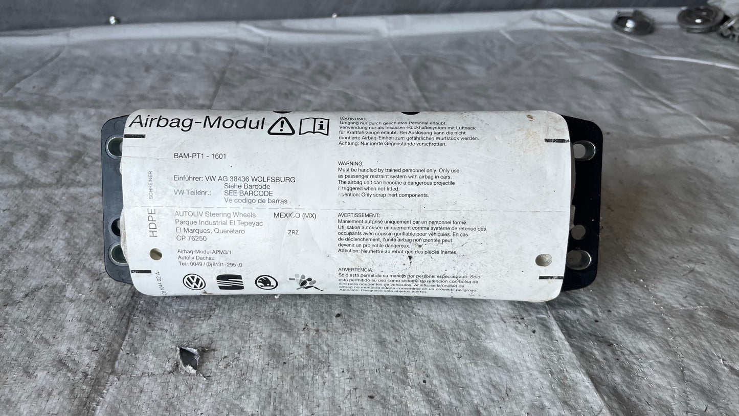AirBag на пасажер Volkswagen Golf 6