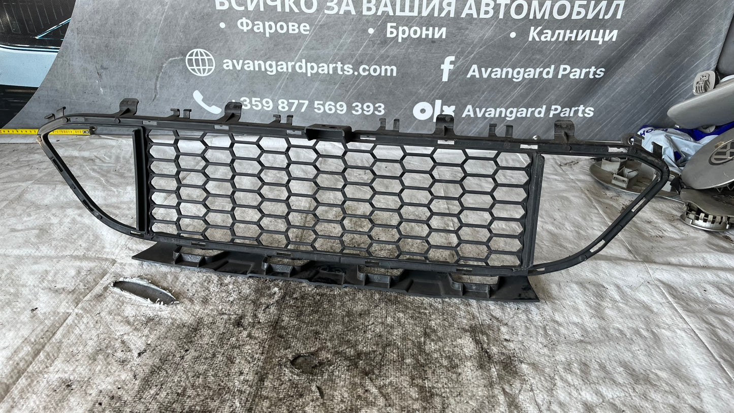 BMW 3 F30/F31 централна решетка