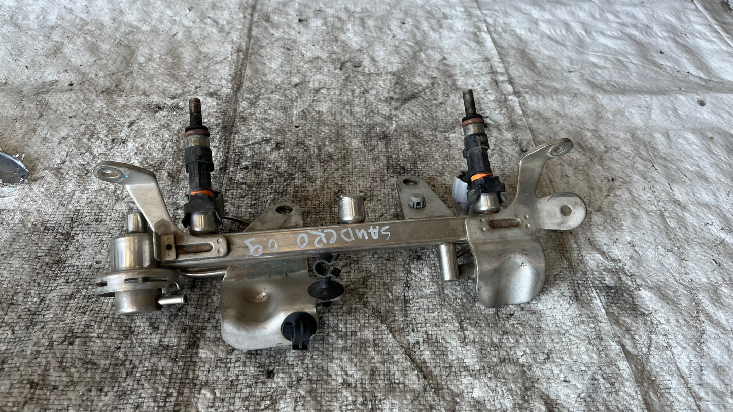 Dacia Sandero горивна рейка