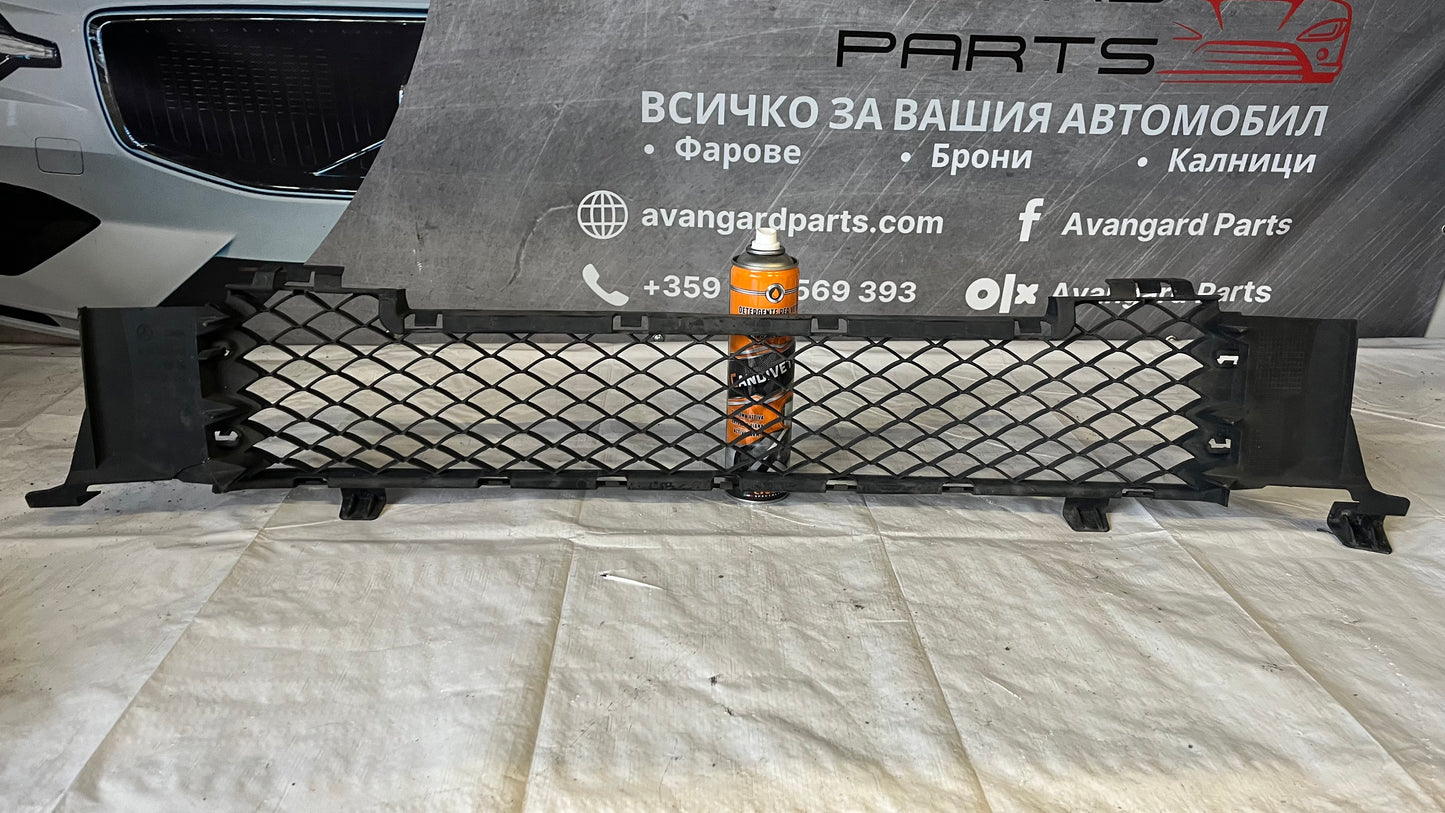 Предна решетка Mercedes V W447 Facelift 2014-