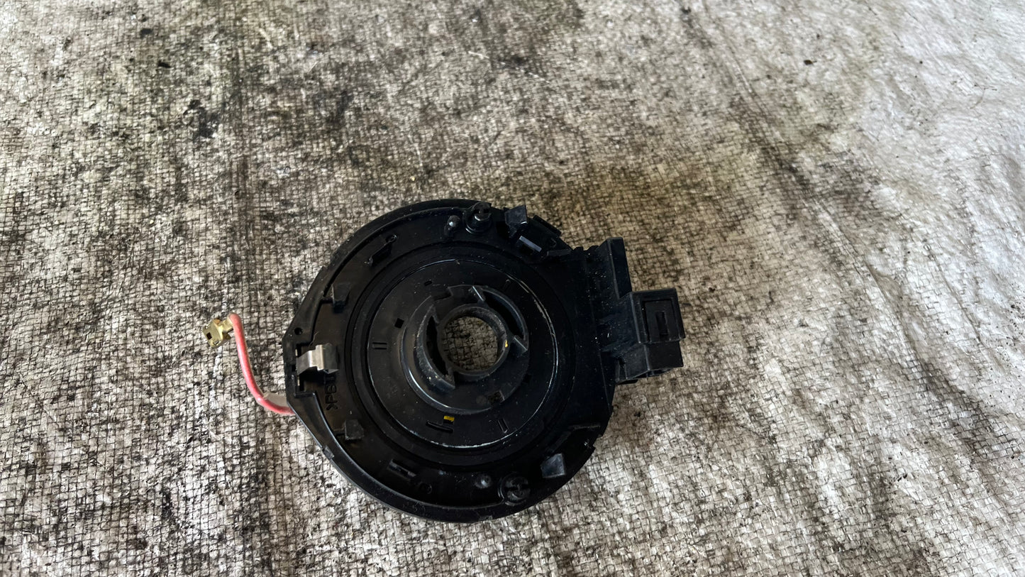 Daihatsu Sirion лентов кабел