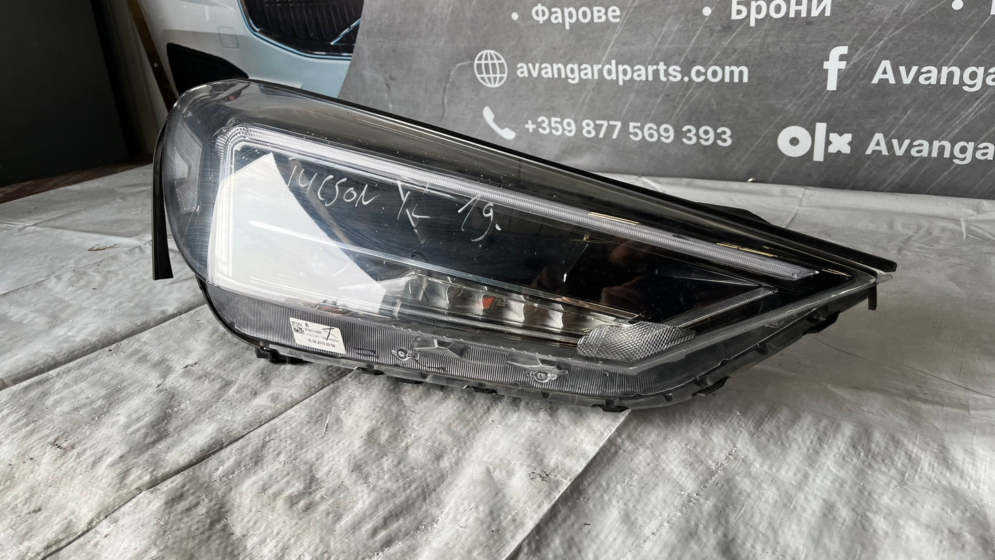 Десен фар Hyundai Tucson