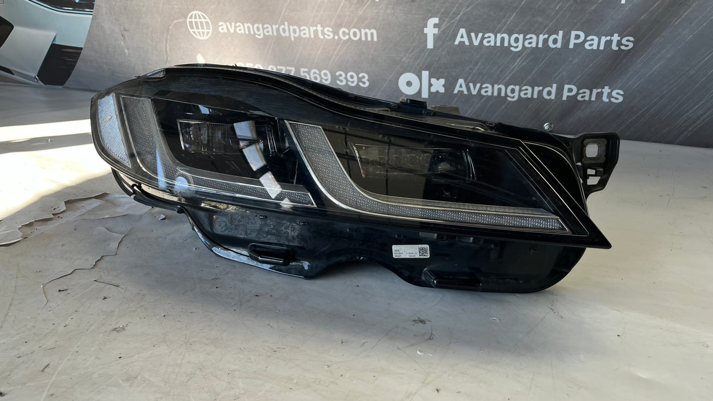 Десен фар Jaguar XF X260 2015-2024