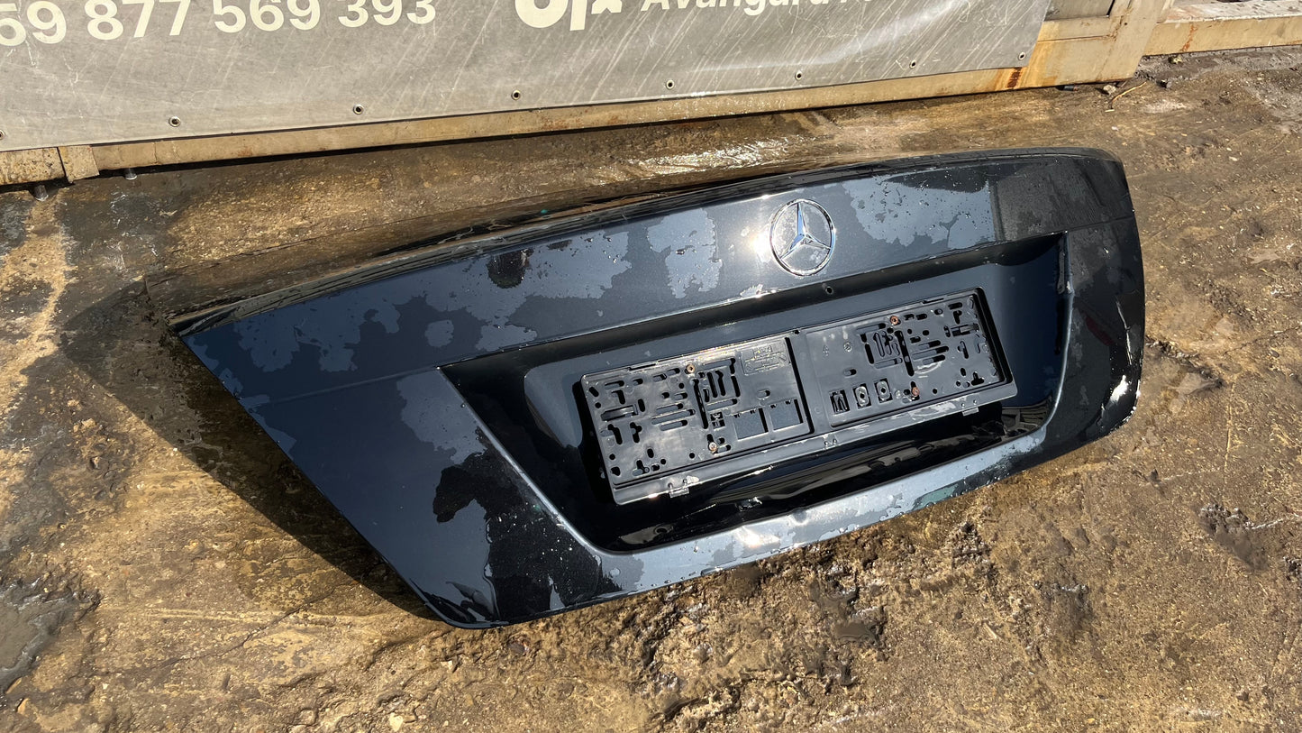 Багажна врата Mercedes C W204 2006-2014