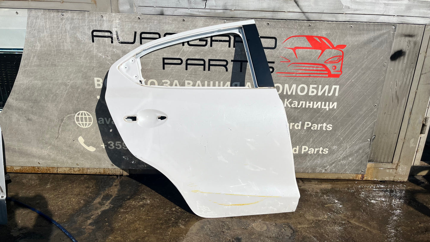 Задна дясна врата Mazda 3 2014-2018