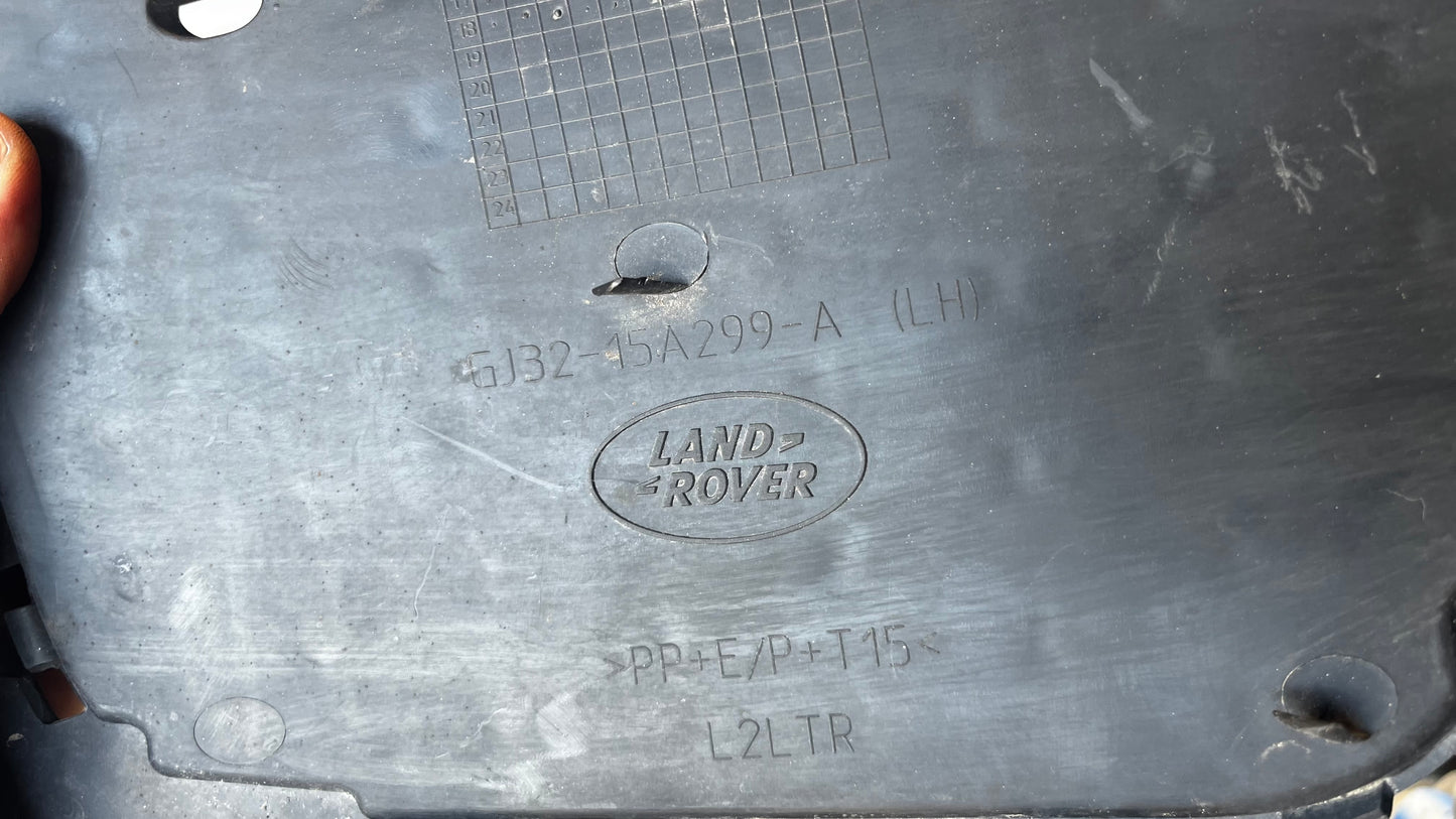 Land Rover Evoque лява предна решетка