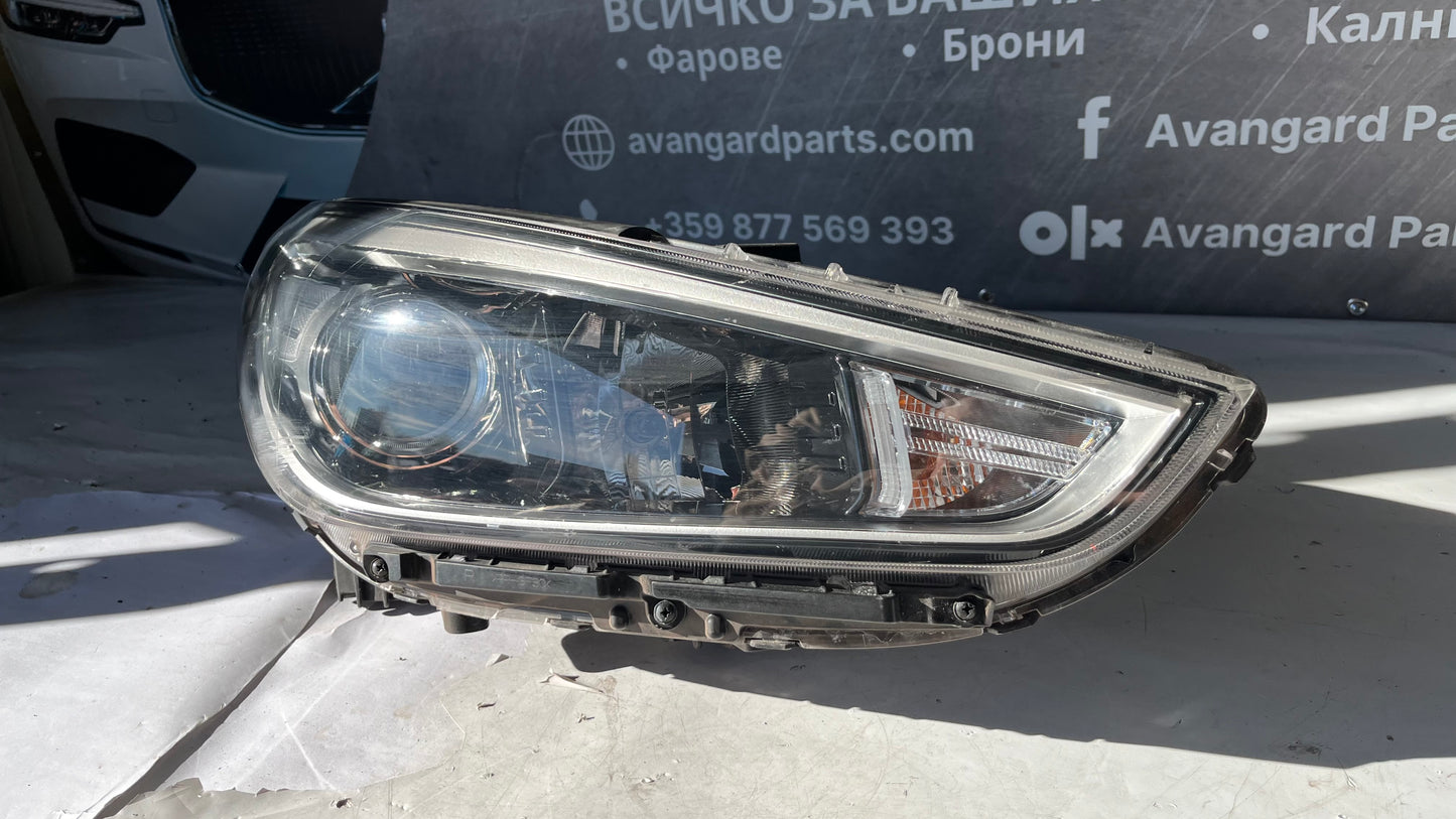 Десен фар Hyundai i30 (2008-2012)