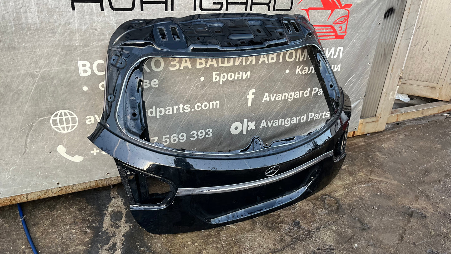 Багажна врата Mercedes GLA X156 (2014-2020)