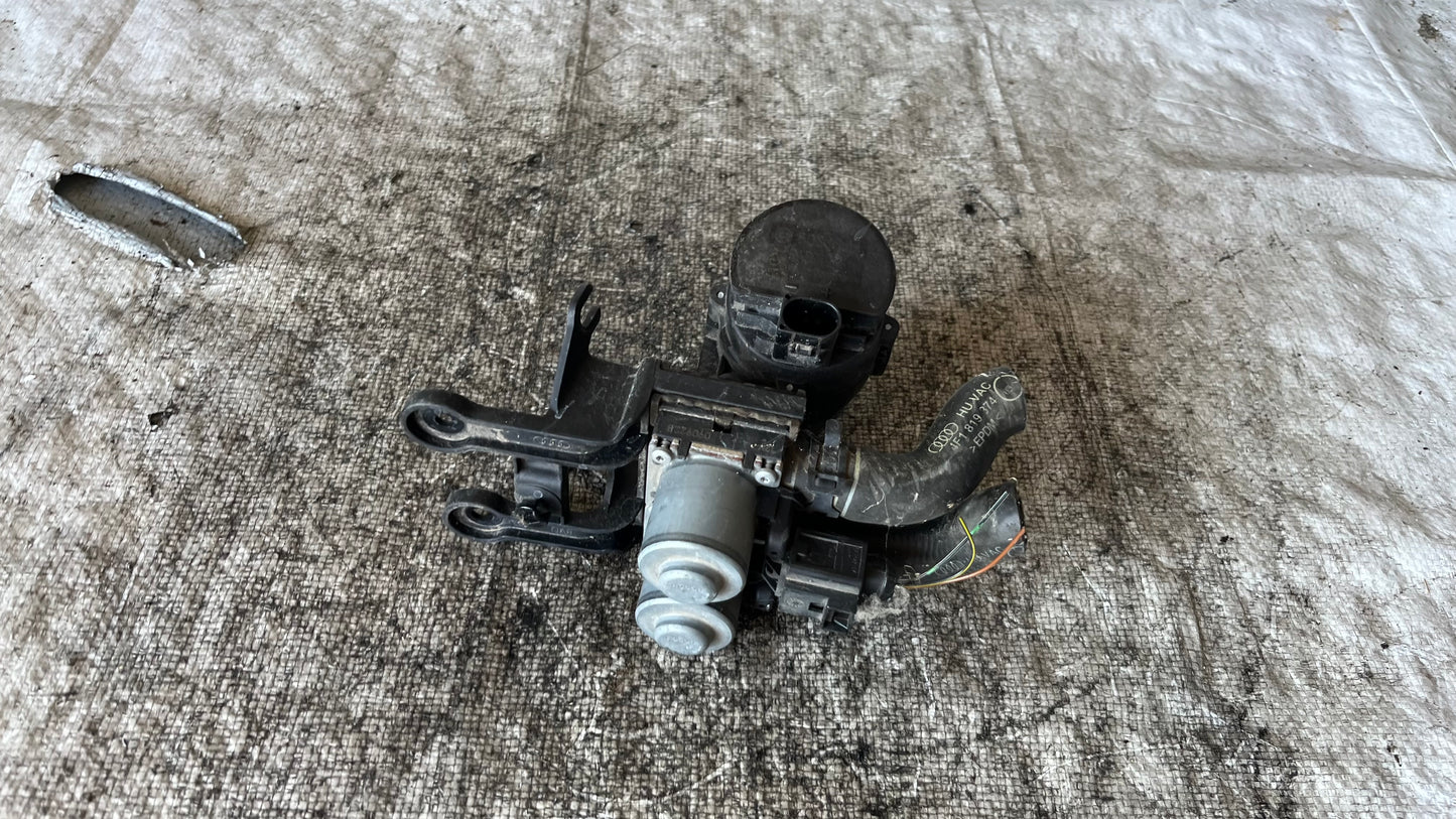 Audi A6 2004- клапан парно