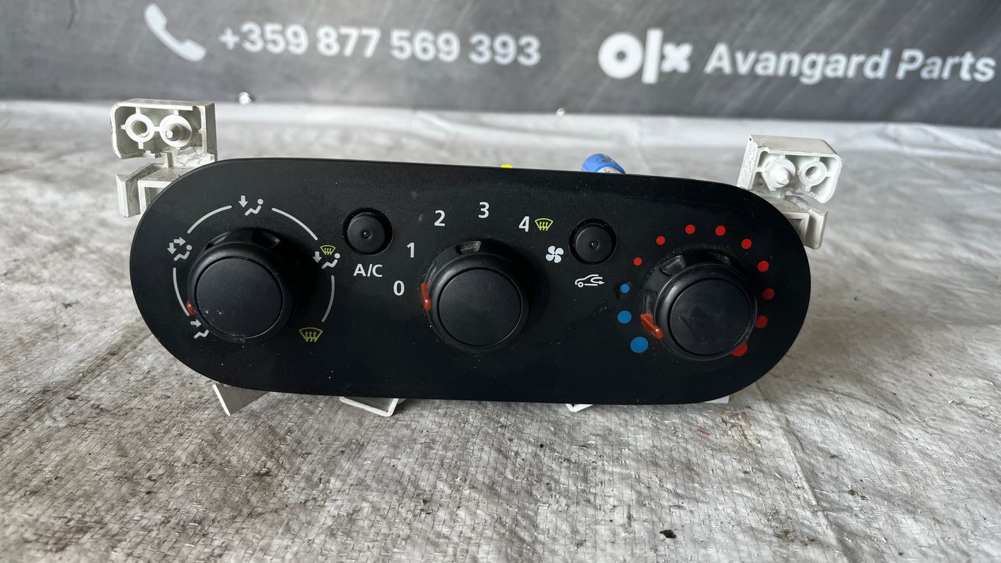 Панел климатроник Renault Traffic 3