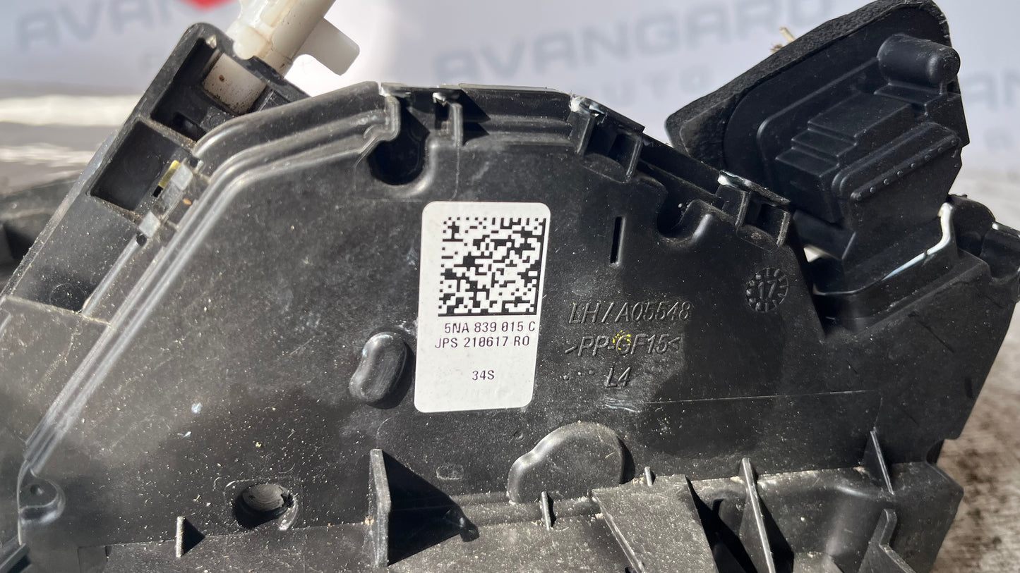 Volkswagen Tiguan брава задна лява