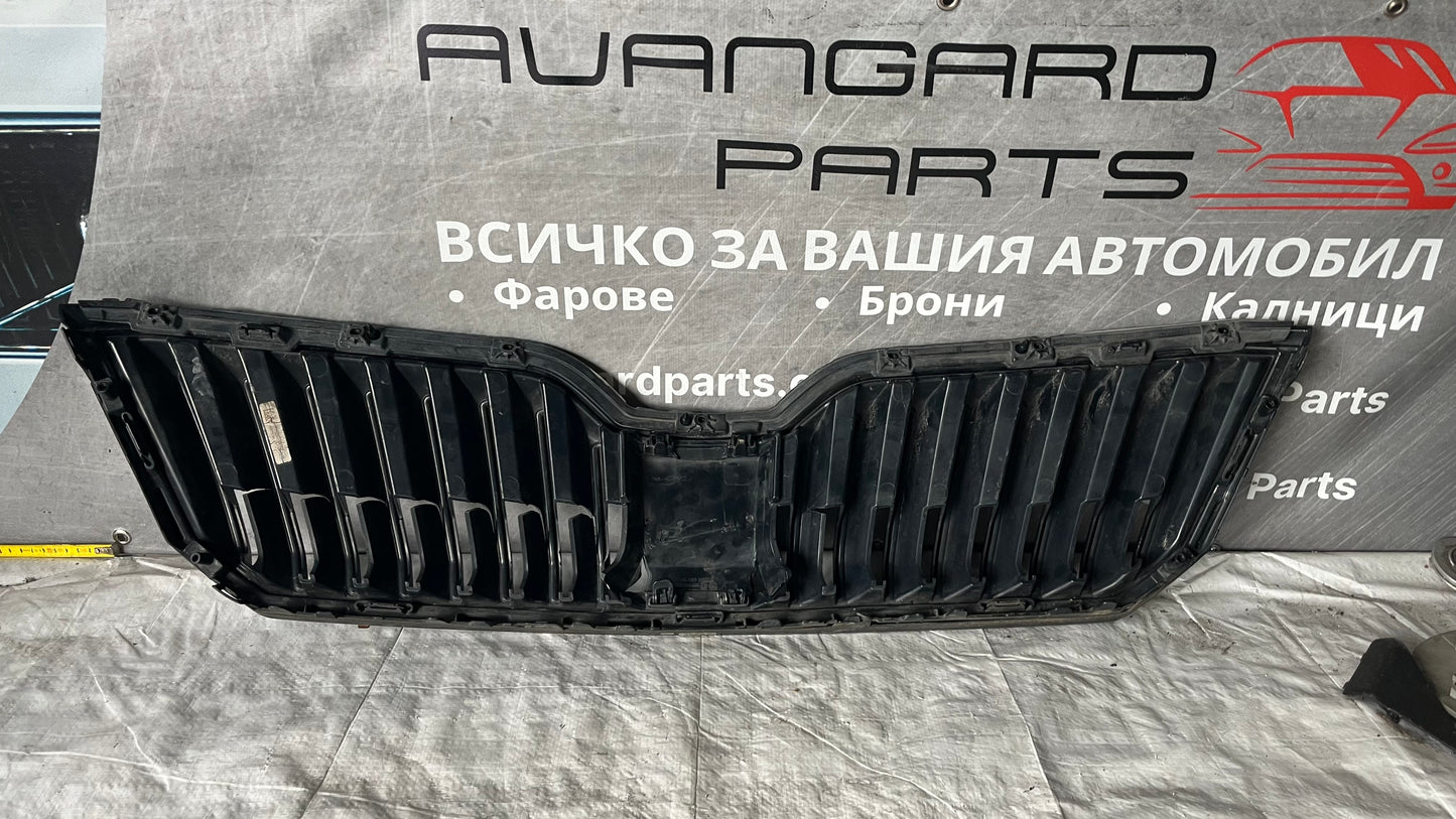 Skoda Superb B8 решетка