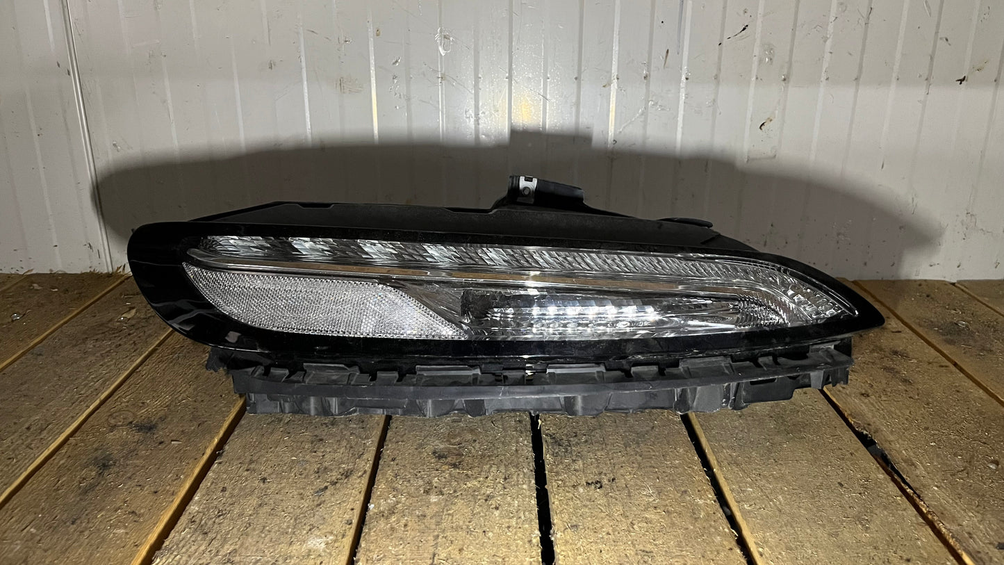 Десен фар Jeep Cherokee KL