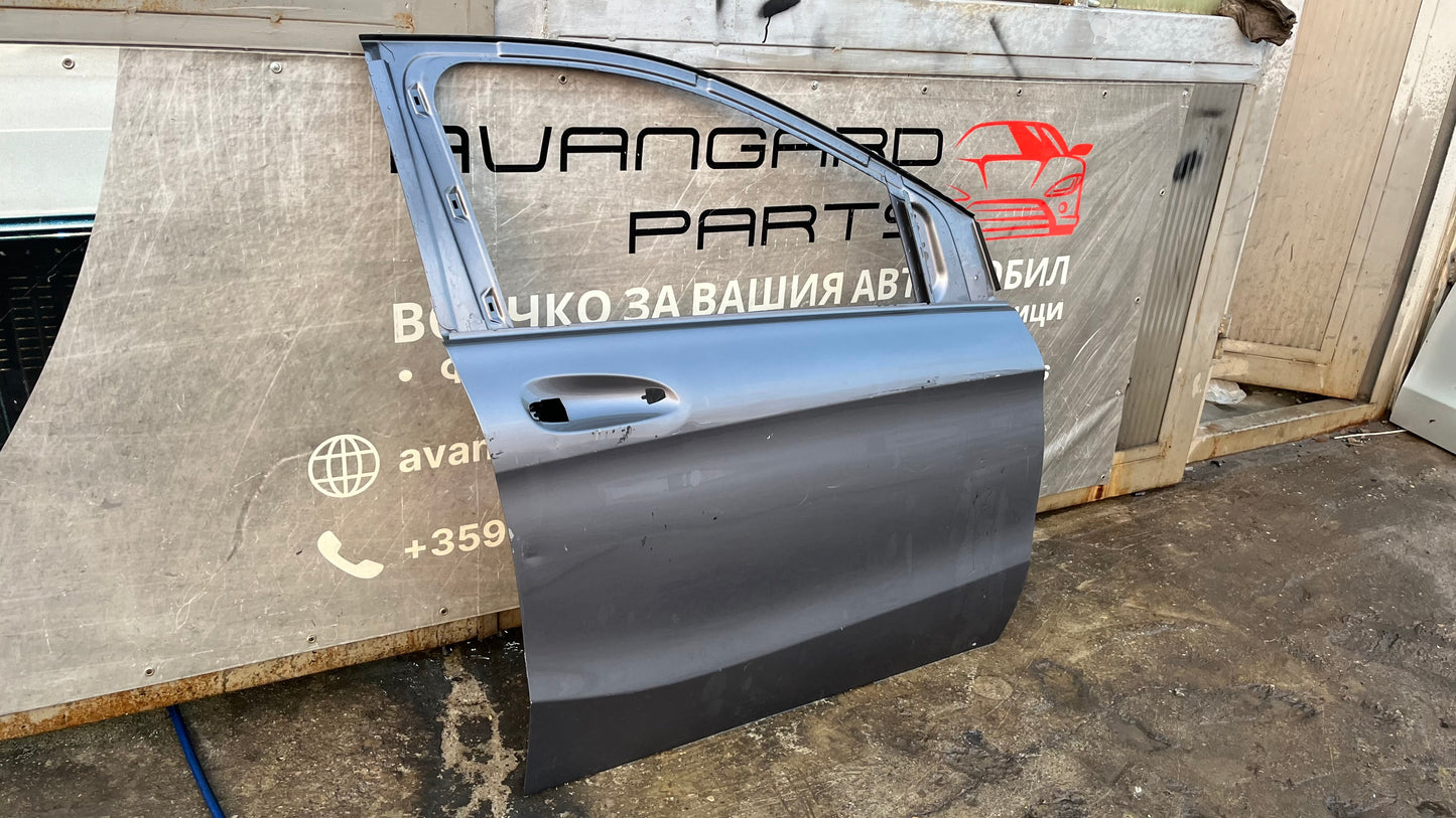 Предна дясна врата Mercedes B W242/W246 2011-2017