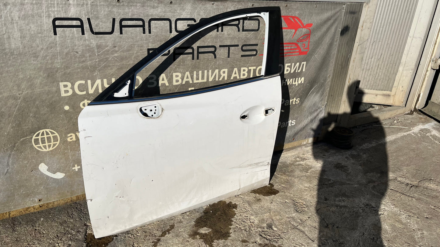 Предна лява врата Mazda 3 2014-2018