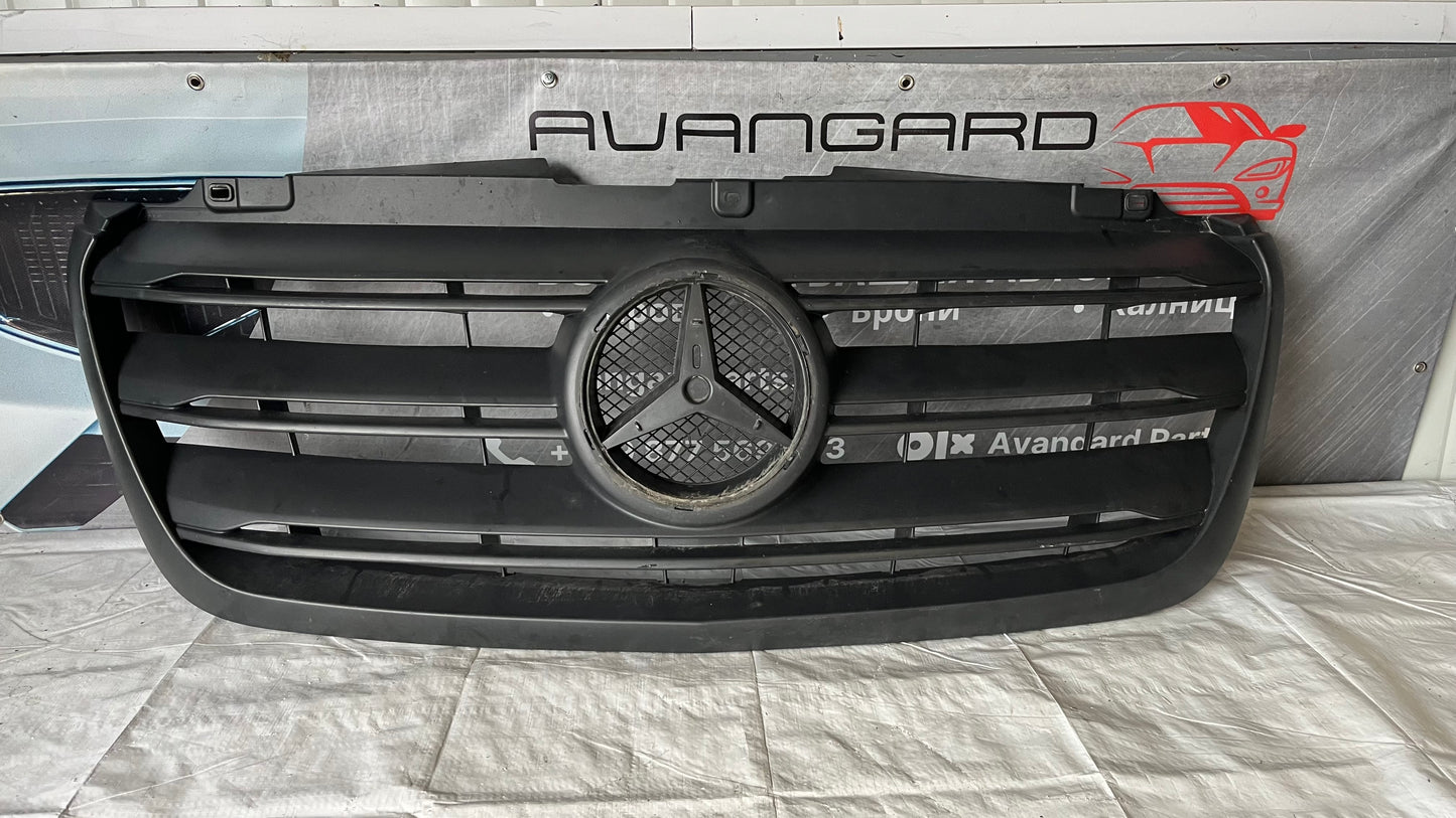 Предна решетка Mercedes Sprinter W907 2019-