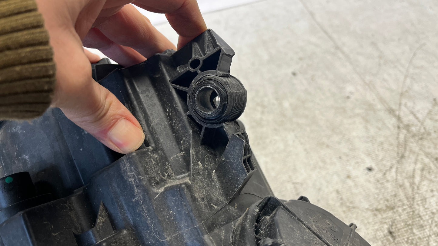 Audi A3 8V десен фар