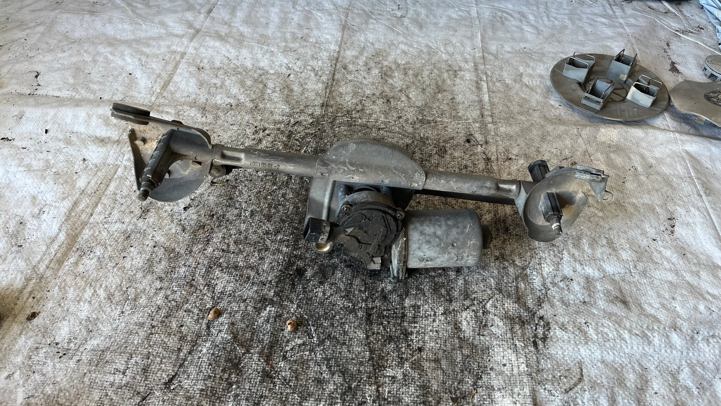 Toyota Yaris механизъм чистачки