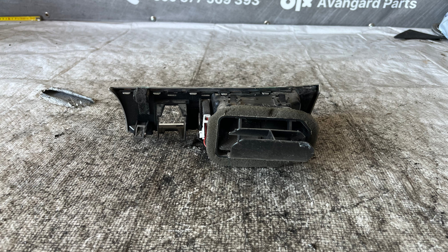 Audi A6 C6 странична духалка