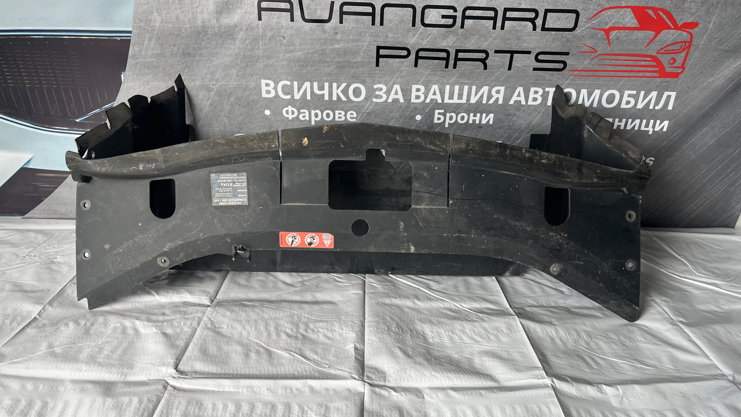 Основа за радиатор Mercedes B W245 (2005-2011)