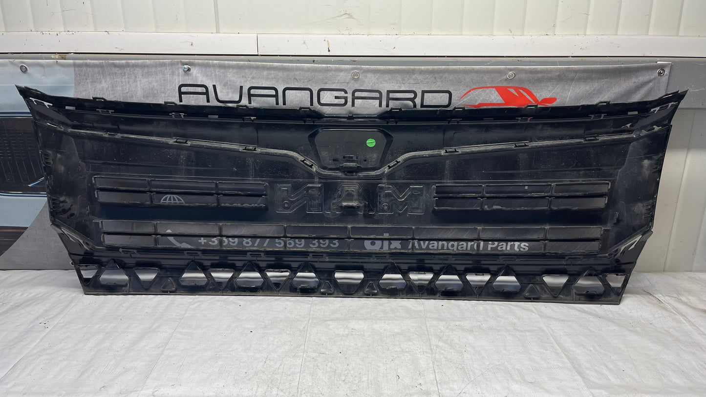 MAN TGE предна решетка