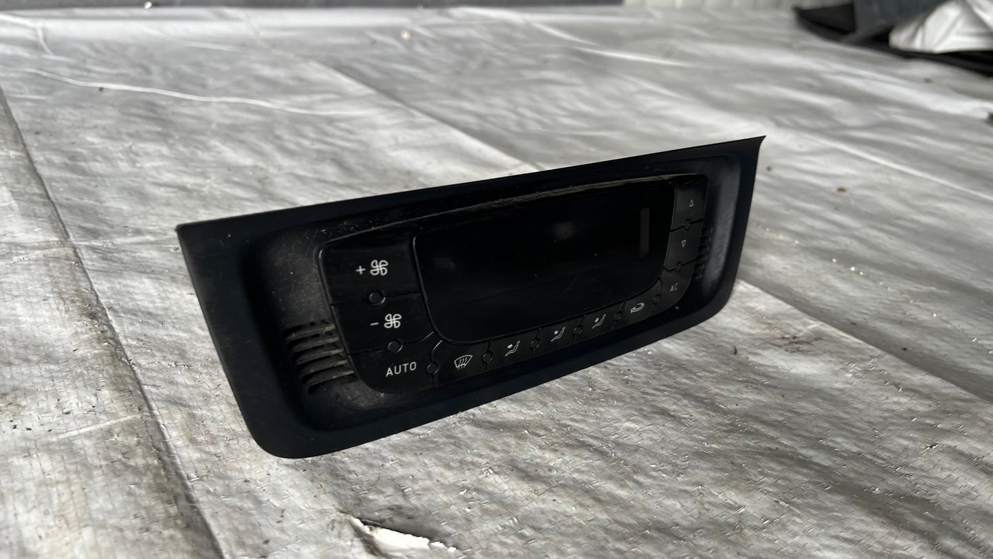 Панел климатик Seat Ibiza 4 (2008-2012)