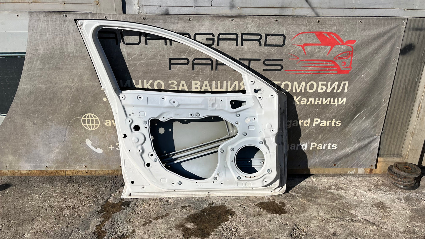 Предна лява врата Mazda 3 2014-2018