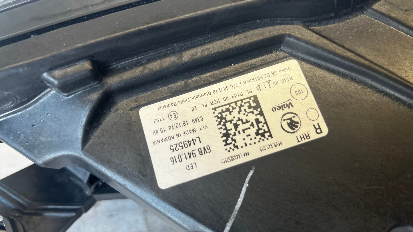 Skoda Fabia 4 десен фар