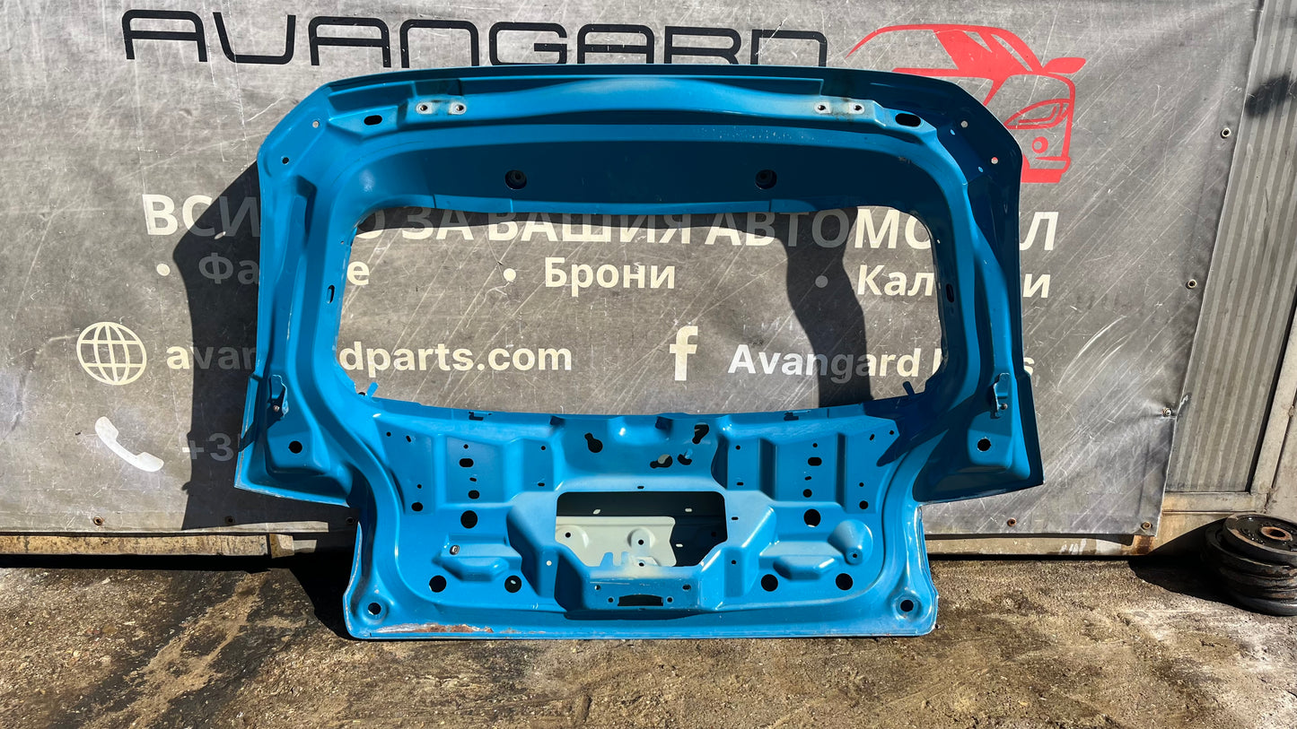 Багажна врата Citroen C4 Cactus 2014-2020