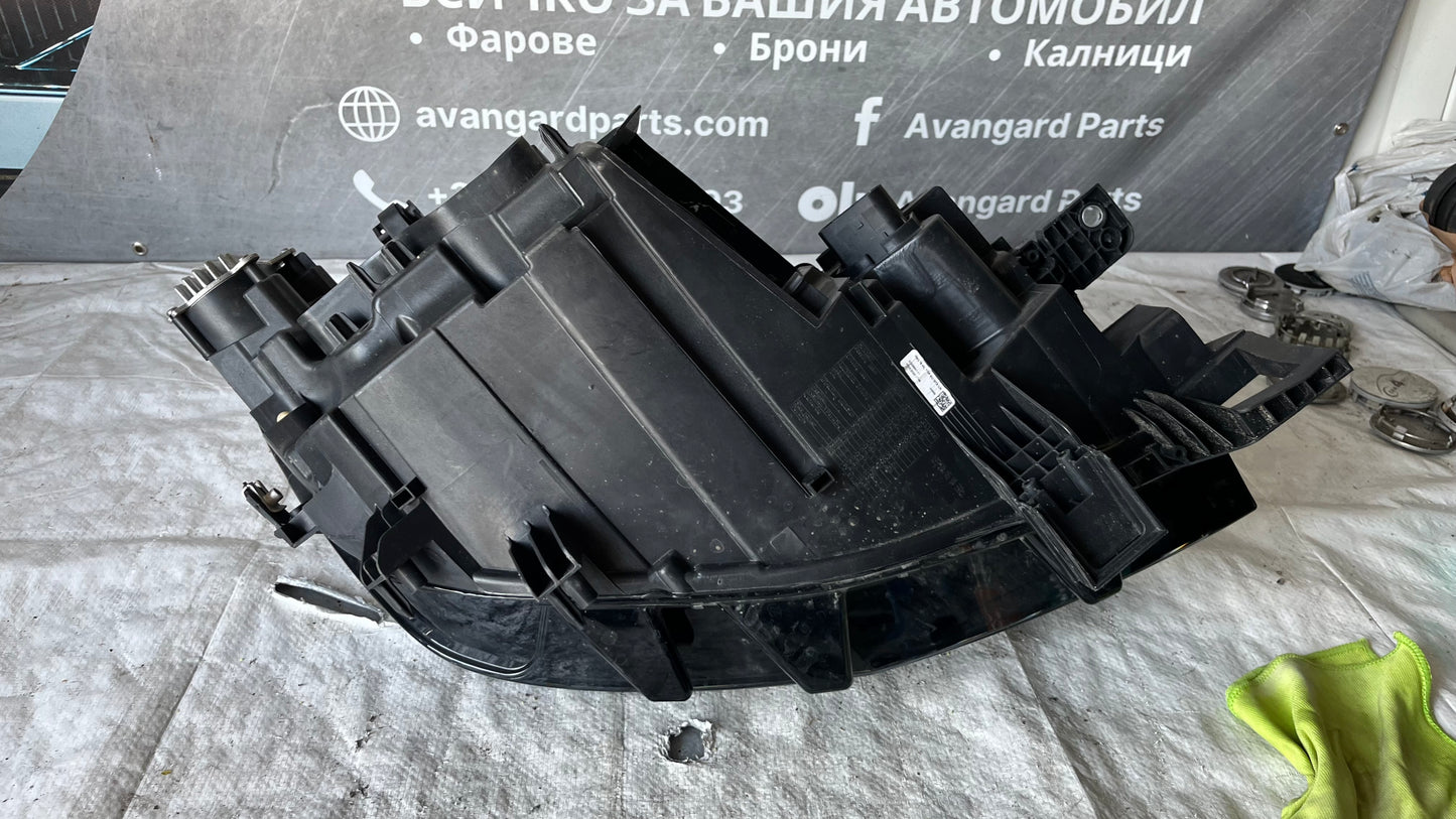 Ляв фар Volkswagen ID4 2020-
