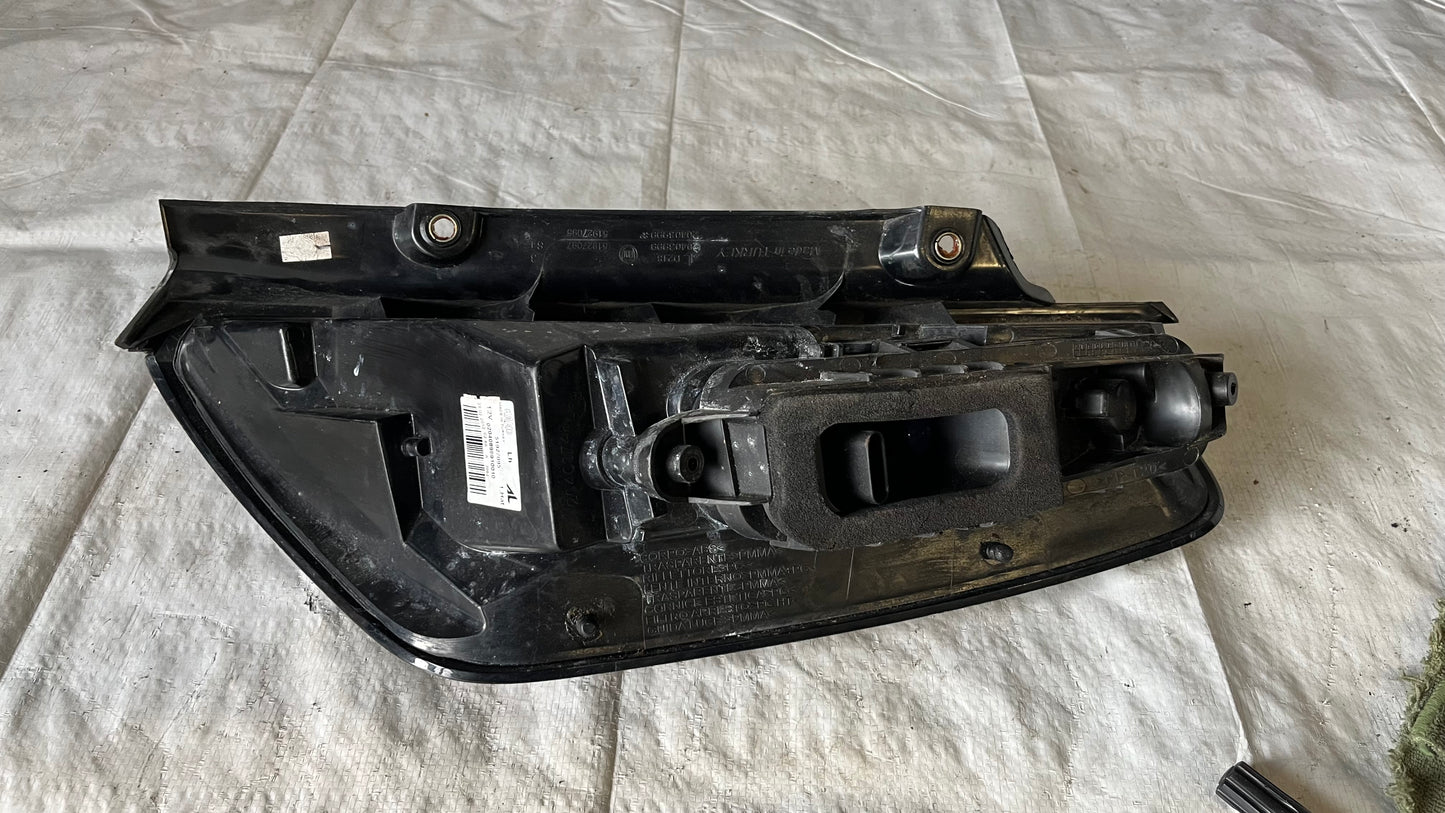 Ляв стоп Fiat Punto Evo 2012-